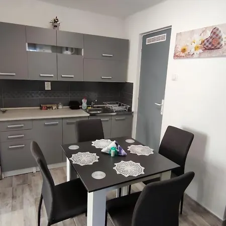 Freedom-fehervar Apartment
